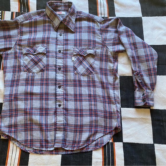 Vintage Levi’s 80’s Button up Men’s Shirt. USA. Size XL. - Picture 8 of 16